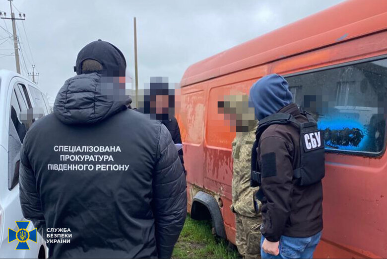 Строковика-зрадника, який полював на HIMARS та розвідував склади з боєприпасами ЗСУ, затримано на Одещині, - СБУ 01
