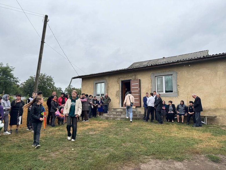 In Kopystyrin, they bid farewell to the schoolchildren