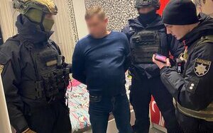В Чернигове задержан нападавший на военнослужащего с наркотиками и оружием