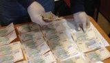 Заступника голови селищної ради на Дніпропетровщині Семка впіймали на хабарі в 15 тис. гривень. ФОТО