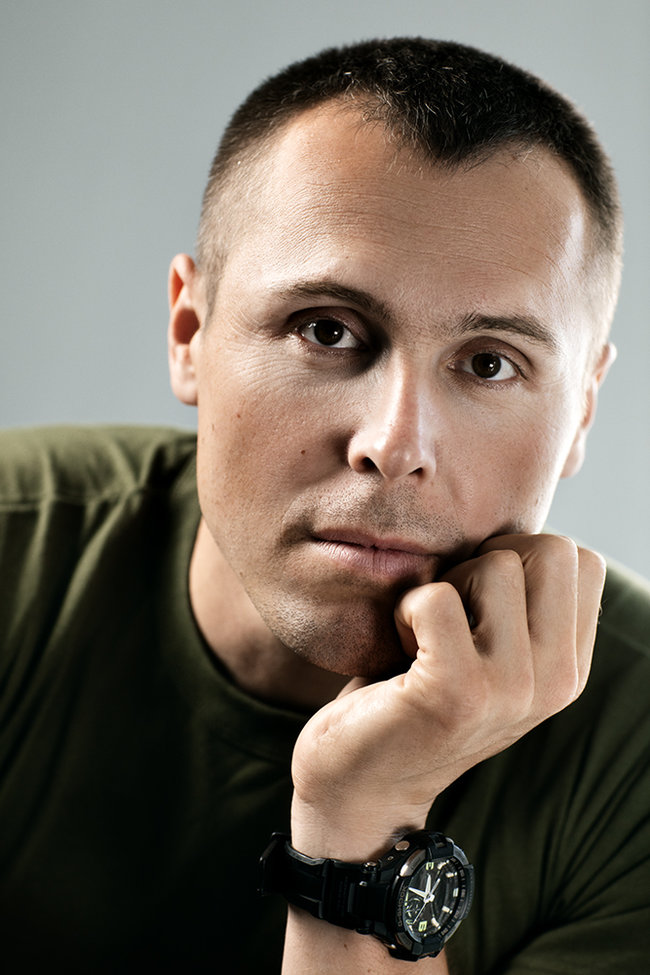 Я готовий повірити навіть у шоуменів, щоб зламати стару політику, - полковник СБУ Альфа Роман Костенко 11