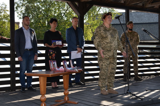Розвідник Ярослав Шинкаренко про бої в Пісках: Перша ракета зупинила машину з бійцями, другою ворог намагався добити. Декого неможливо було витягнути… Найстрашнішим був запах печеної крові 18