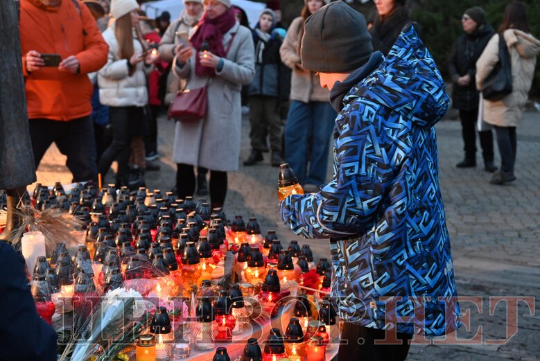 В Киеве почтили память жертв Голодомора 26