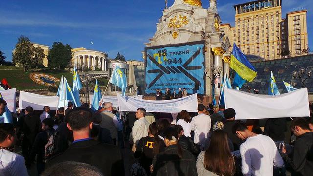На Майдане Незалежности прошел митинг-реквием в память о жертвах геноцида крымскотатарского народа 15