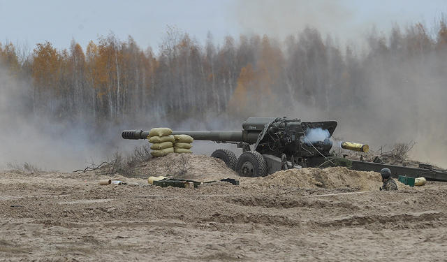 Відбулися успішні військові випробування українських боєприпасів, - Турчинов 06