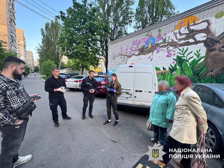 На Київщині викрили угруповання, яке вимагало $20 тисяч і викрало авто