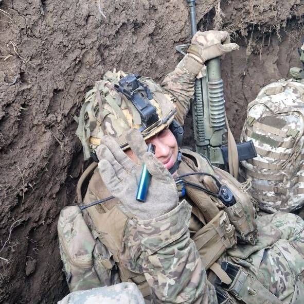 Військовослужбовець Денис Гнатюк про загиблого сина: По ньому було зрозуміло: ця війна його осторонь не обійде, він не відсиджуватиметься 07