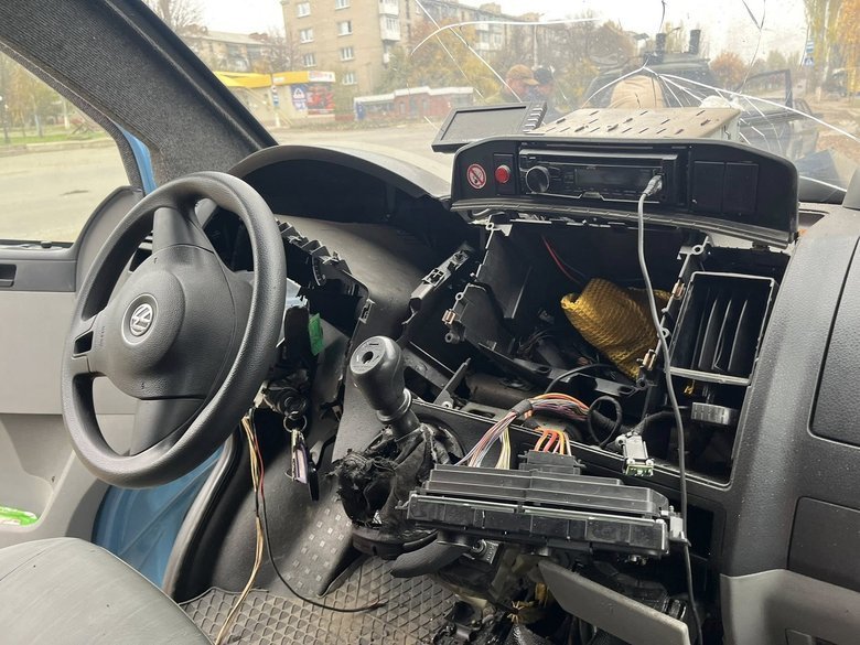 пошкоджене авто