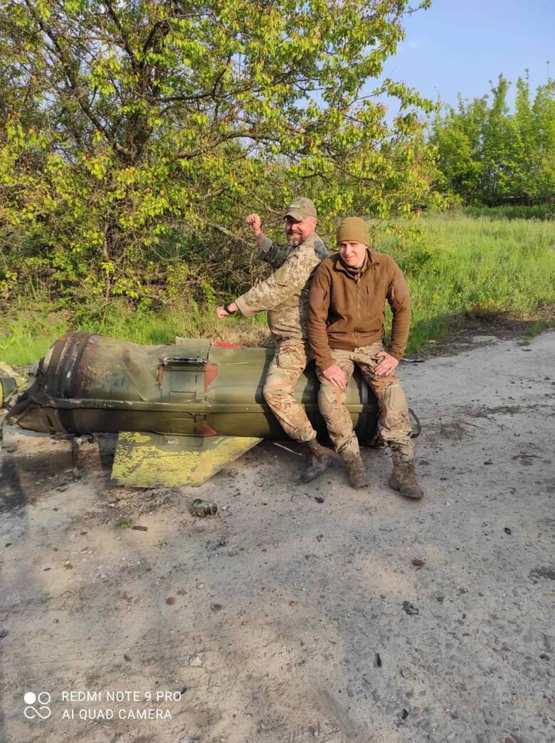 Вадим Бурей: Як тільки поставлять мені протези, зразу знайду свій батальйон. Негоже батькові сидіти дома, коли син воює 04 Вадим Бурей: Як тільки поставлять мені протези, зразу знайду свій батальйон. Негоже батькові сидіти дома, коли син воює 04