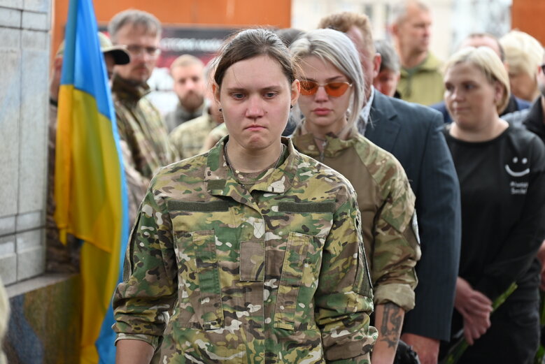 У Києві попрощалися з командиром роти стрілецького батальйону Олександром Пастухом (Добрим), який загинув у бою проти рашистів на Луганщині 47