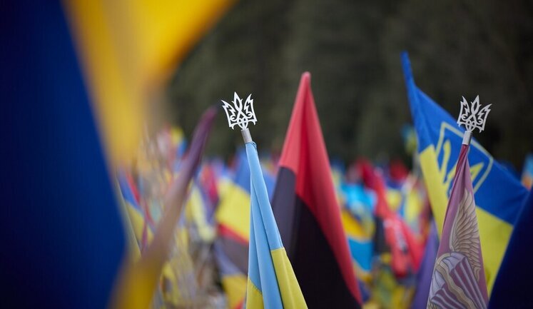 Систематично пошкоджувала могили захисників України: на Чернігівщині затримано жінку, - Нацполіція