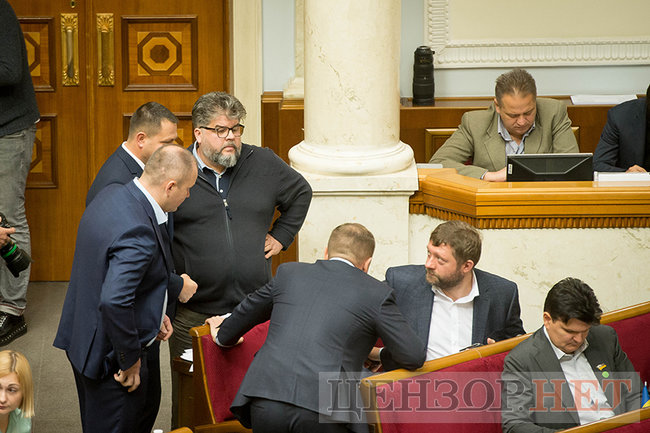 Стефанчук и Регламент, рассказ от Шуфрича и предложение к Шинкаренко вечером решить вопрос зп, - рабочий день ВР 2 октября 15