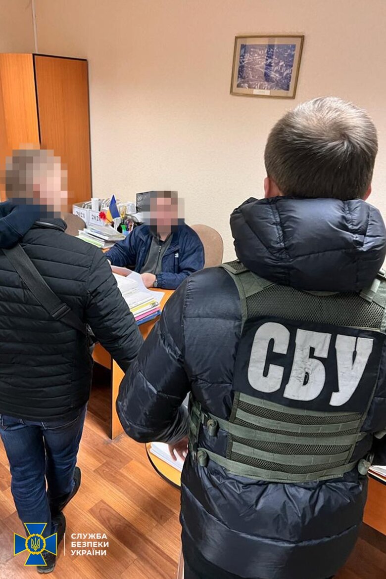 Керівництво Сумської ОДА викрите на розкраданні коштів для відновлення інфраструктури області, - СБУ 02