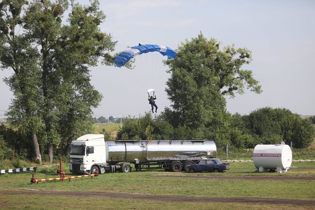 Понад 300 правоохоронців, 65 одиниць спецтехніки і 5 вертольотів, - масштабні навчання МВС відбулися на Рівненщині 08