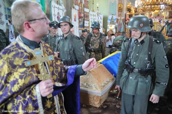 национализм похороны