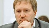 Депутата Київради Богатова, який вдарив стендапера Капицю, виключають із фракції "Голосу"