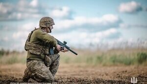 Враг пытался вклиниться в нашу оборону возле Торского и Карповки. Отражено более 60 штурмов на Покровском направлении, - Генштаб. КАРТЫ