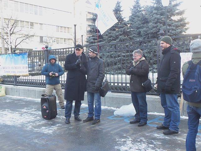 закон кс пикет языковой