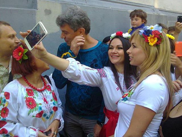 немцов вышиванка петренко