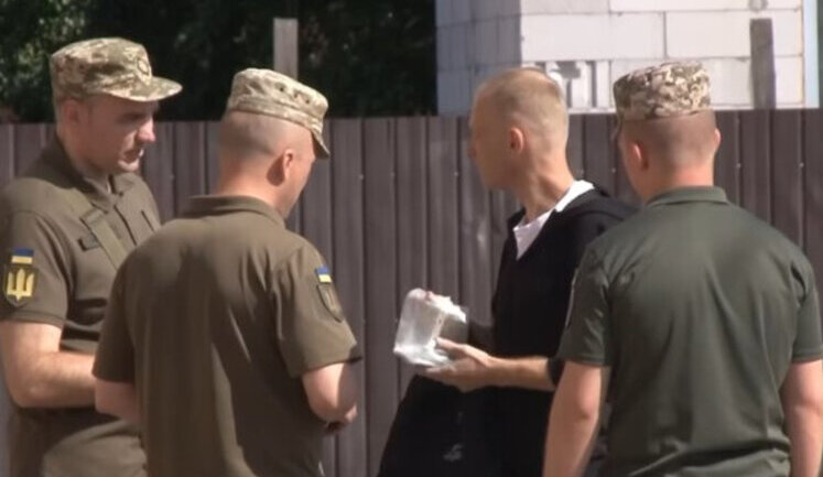 Партнеры периодически поднимают вопрос снижения призывного возраста до 18 лет, - "слуга народа" Вениславский