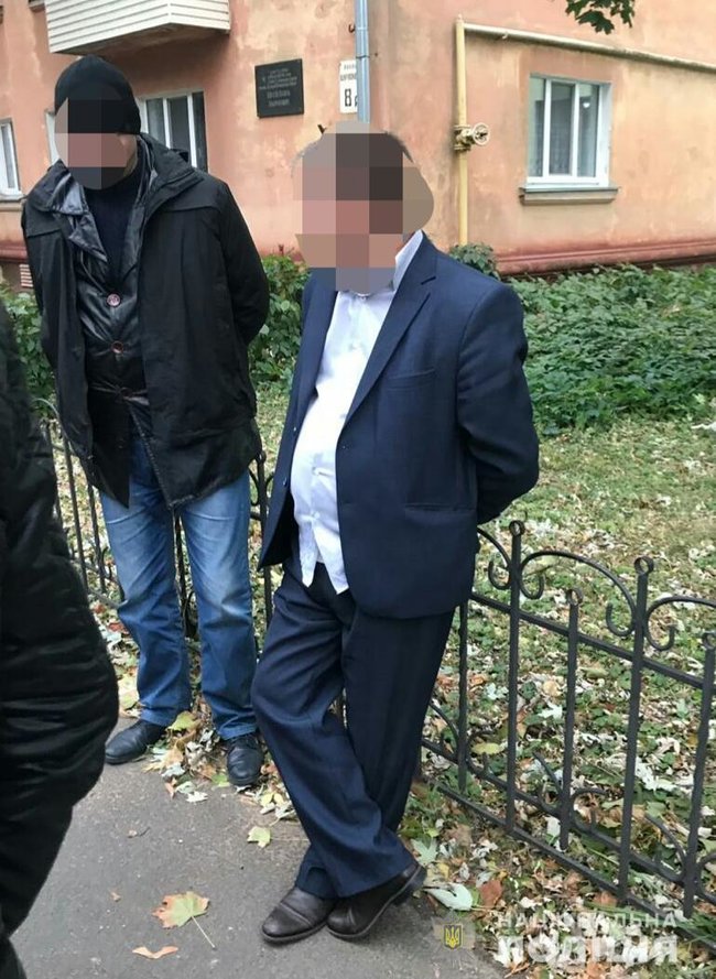 Прокурор задержан на Черниговщине на взятке 2 тыс. долл., - ГПУ 01