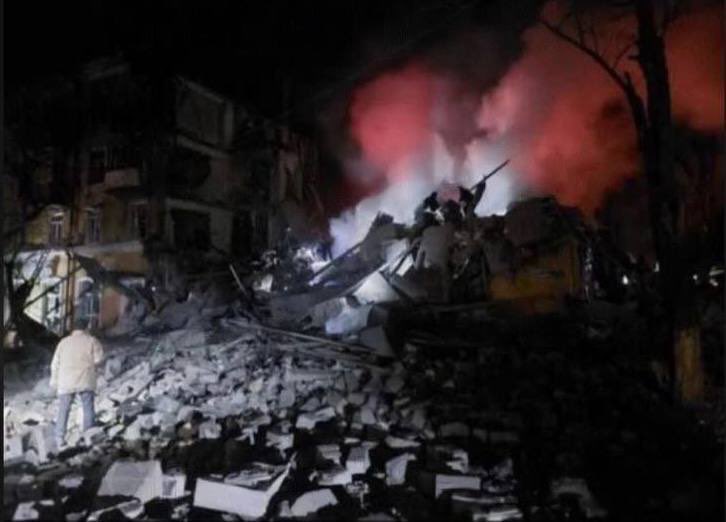 Second time since February 1, Russians shelled Kramatorsk, killing 2 people and wounding 7. People are under rubble of house, - mayor 02 Second time since February 1, Russians shelled Kramatorsk, killing 2 people and wounding 7. People are under rubble of house, - mayor 02