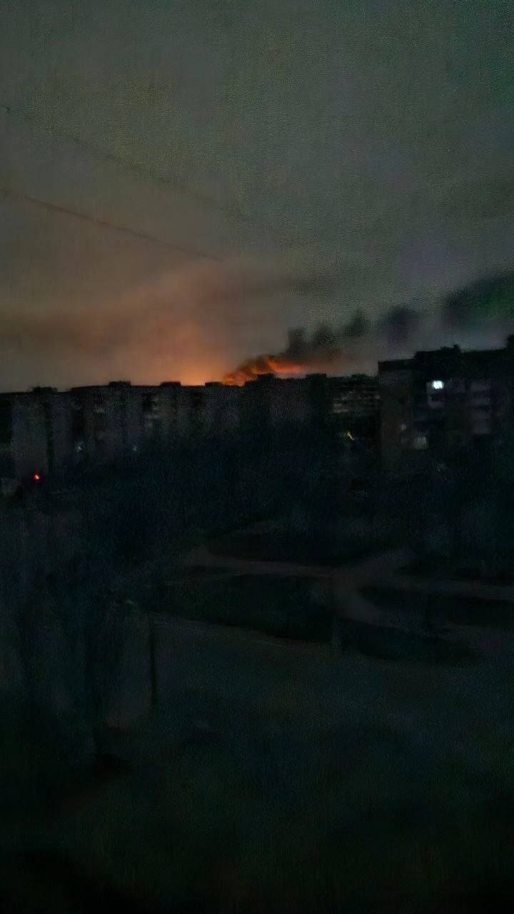 Алчевск под атакой: дроны нанесли удары по комбинату и подстанции