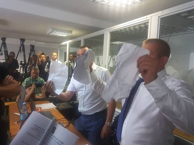 Yanukovych treason case hearing recessed over his lawyers obstruction 05