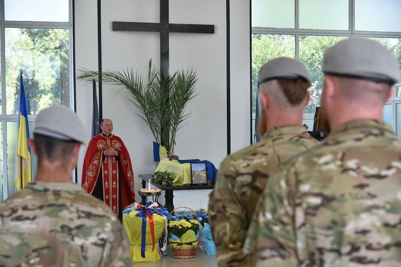 В Івано-Франківську попрощалися з австралійцем Семюелем Педрацціні