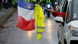 Влада Франції вивчає причетність Росії до руху "Жовтих жилетів"