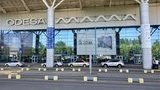 Расходы госбюджета на новую взлетную полосу в аэропорту Одесса выросли еще на миллиард