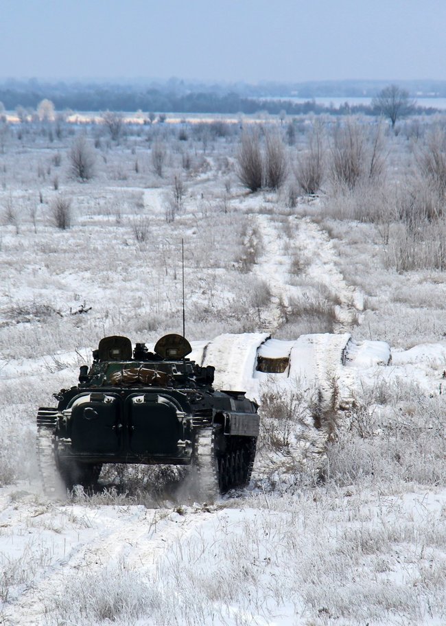 British instructors train 72nd Brigade soldiers under Orbital program 15