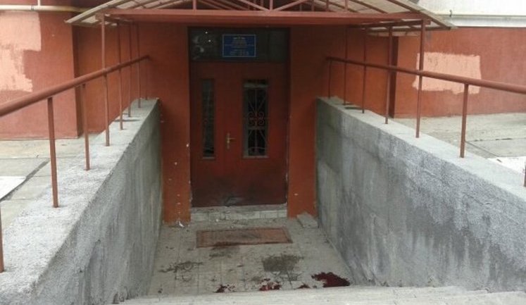 Two explosions rocked police stations in Lviv: two law enforcers injured. PHOTOS + VIDEO