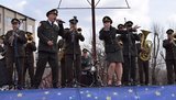 З нагоди Дня добровольця у Сєверодонецьку показали зразки сучасної бойової техніки і виступив військовий оркестр "Едельвейс". ФОТОрепортаж