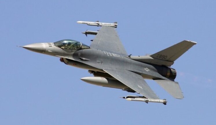 Україна зможе використовувати F-16 та іншу зброю, передану Бельгією, тільки на своїй території, - прем’єр де Кроо