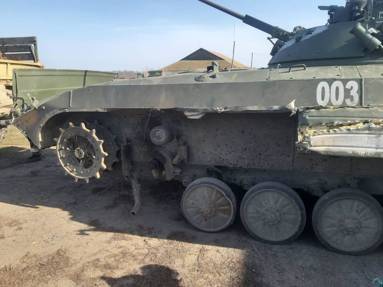 Воїни 60-ї бригади знищили військову техніку окупантів 04