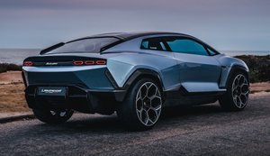 Компанія Lamborghini відмовилася від випуску першого електромобіля