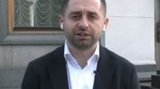 Арахамія, схоже, пропонує скоротити армію, щоб вона стала сильнішою. Пропоную - до 5 осіб, або відразу до 2, - Борислав Береза. ВIДЕО