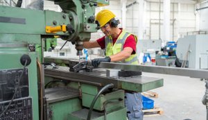 Уряд розширив критерії визначення підприємств критично важливими для забезпечення потреб ЗСУ: що змінюється?