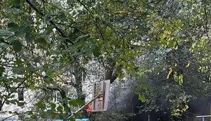 В Кременчуге дрон попал в многоквартирный дом: есть раненые