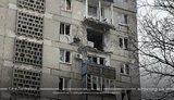 Маріуполь досі без світла, води та газу: Містяни готують їжу біля будинків на вогнищах. ФОТОрепортаж