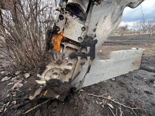 Російська бомба впала у Донецьку і не розірвалася 02