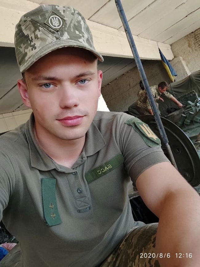 Пораненому під час виконання бойового завдання на Донбасі комвзводу 54-го ОРБ Борису Бассу потрібна допомога в лікуванні та реабілітації, - волонтерка Самойлова 01