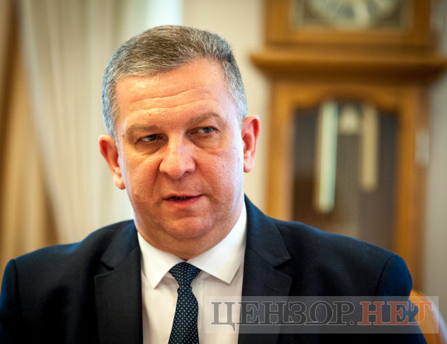 Андрій Рева: Для силовиків найбільше пенсії зростуть у тих, хто брав участь у бойових діях у зоні АТО 03