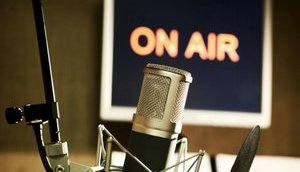 В окупованому Криму глушать українські радіостанції, - правозахисники