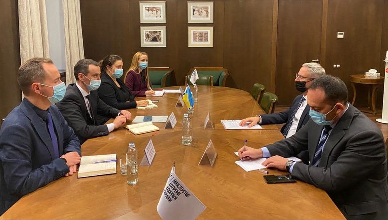 Ізраїль підвищуватиме кваліфікацію українських медиків на базі клінічних лікарень, - посол Бродський на зустрічі з Ляшком 01