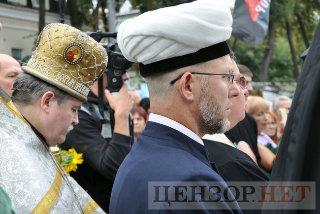 Антивандальний термінал памяті всіх загиблих у війні з РФ відкрили в Києві біля Стіни памяті 36