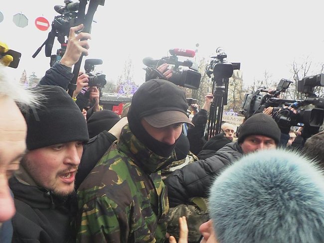 Чарльз Лінч: учасники мітингу в Києві вимагають розслідувати вбивство Ноздровської в найкоротші терміни 15