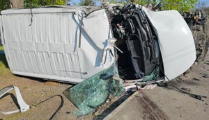 Окупанти атакували авто у Херсоні: одна людина загинула, ще одна поранена. Минулої доби було поранено 4 цивільних. ФОТО