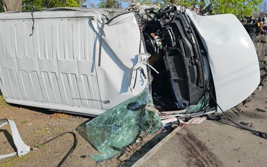 Окупанти атакували авто у Херсоні: одна людина загинула, ще одна поранена. Минулої доби було поранено 4 цивільних. ФОТО